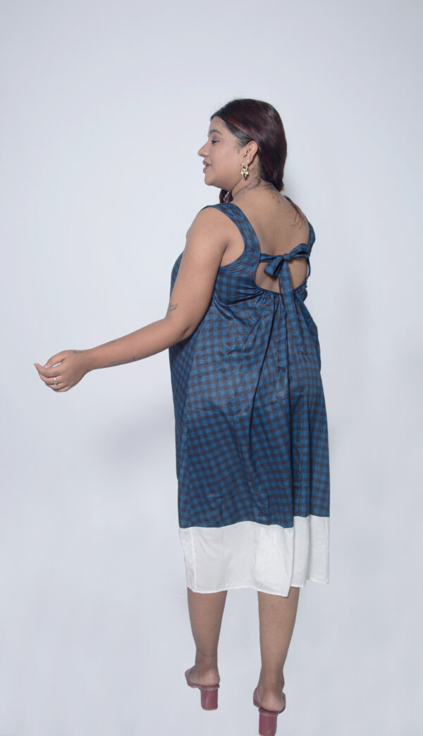 BLUE CHECKERED SLEEVELESS ONE PIECE - Image 3