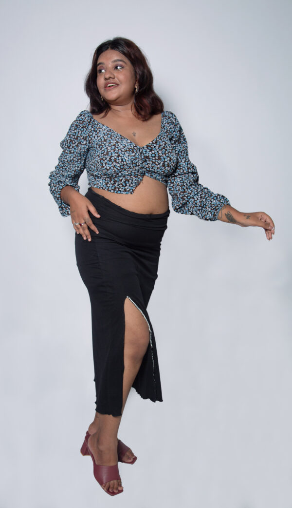 FLORAL CROP TOP FULL SLEEVES - Image 3