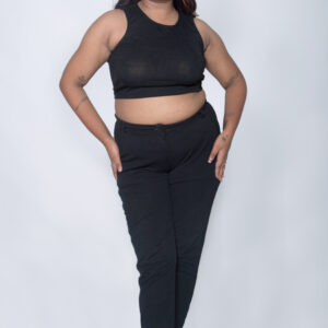 BLACK SLEEVELESS TOP