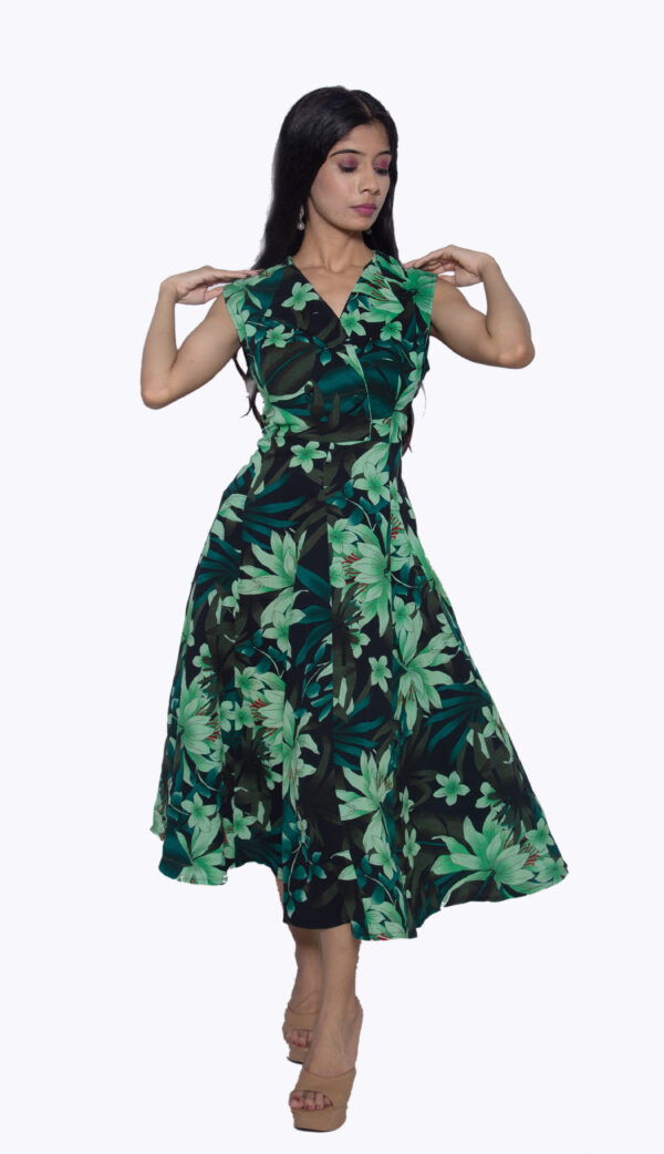 GREEN FLORAL PRINT SLEEVELESS GOWN - Image 3