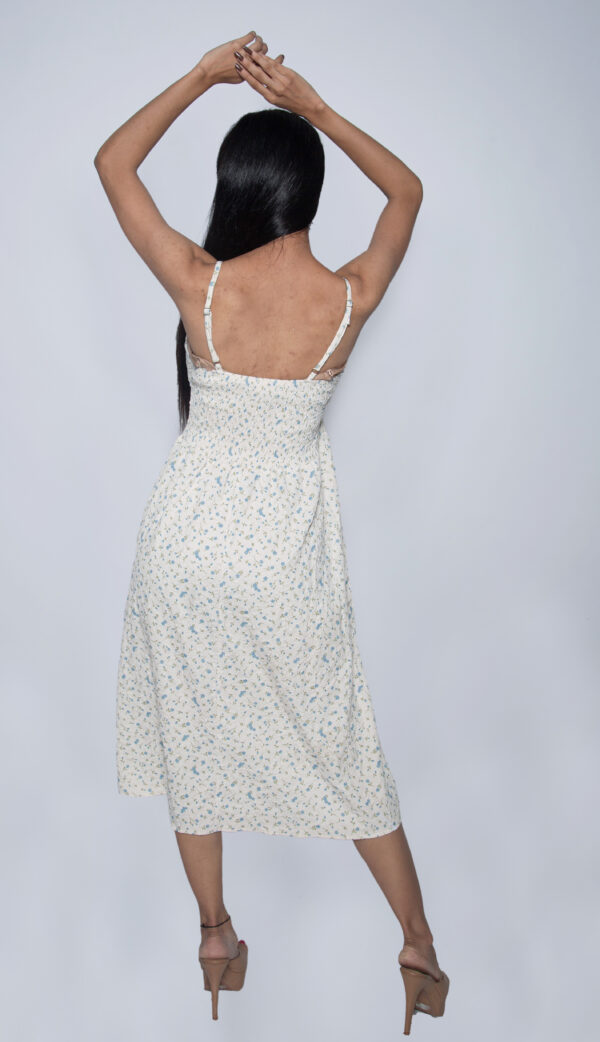 WHITE FLORAL SLEEVELESS GOWN - Image 3