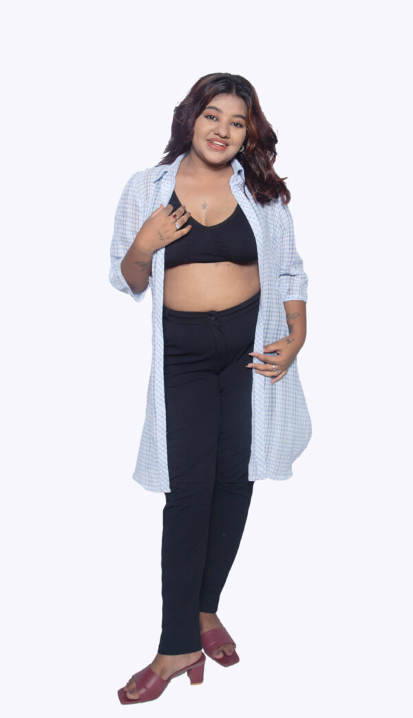 QUARTER SLEEVES BLUE SHRUG