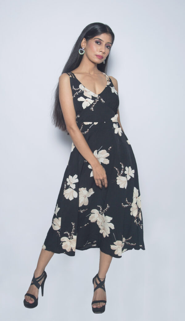 BLACK FLORAL CREPE ONE PIECE